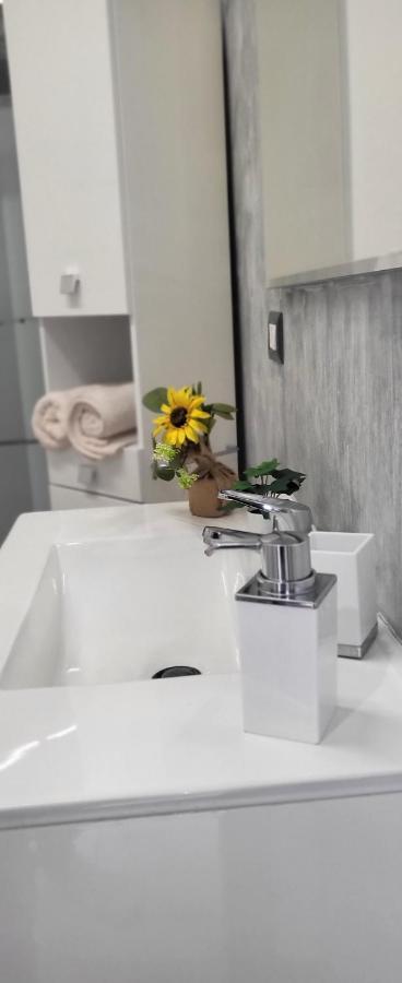 Holithªy Molª Bed & Breakfast Мола ди Бари Екстериор снимка