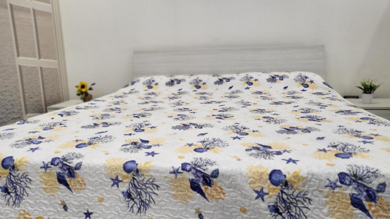 Holithªy Molª Bed & Breakfast Мола ди Бари Екстериор снимка